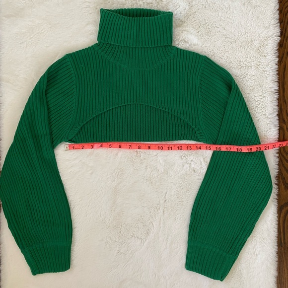 NWOT Green Cropped Ribbed Turtleneck Sweater | H&M - Picture 7 of 14